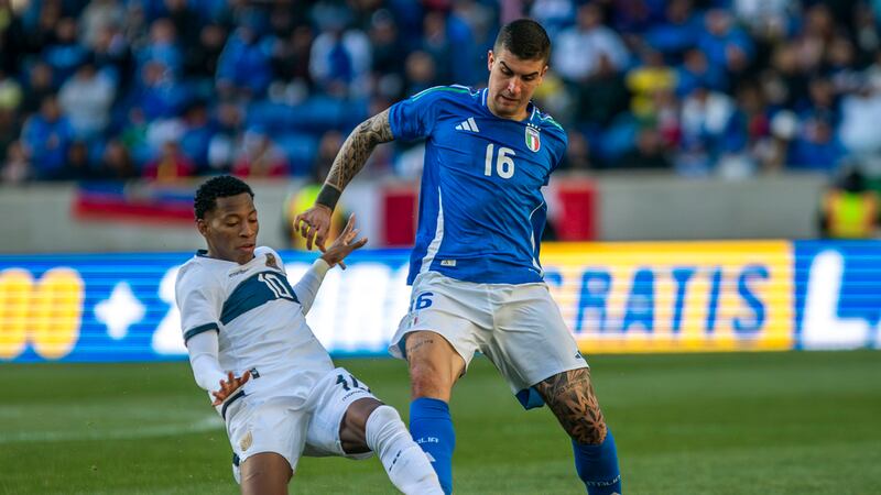 Federación ecuatoriana 'analizará' vídeo de futbolistas en imágenes en club nocturno de EEUU