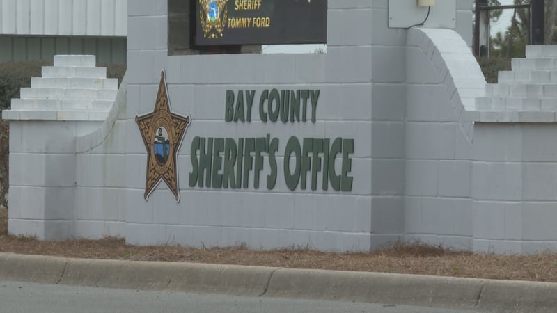 La oficina del alguacil del condado Bay está ayudando a ICE enforzar medidas migratorias...