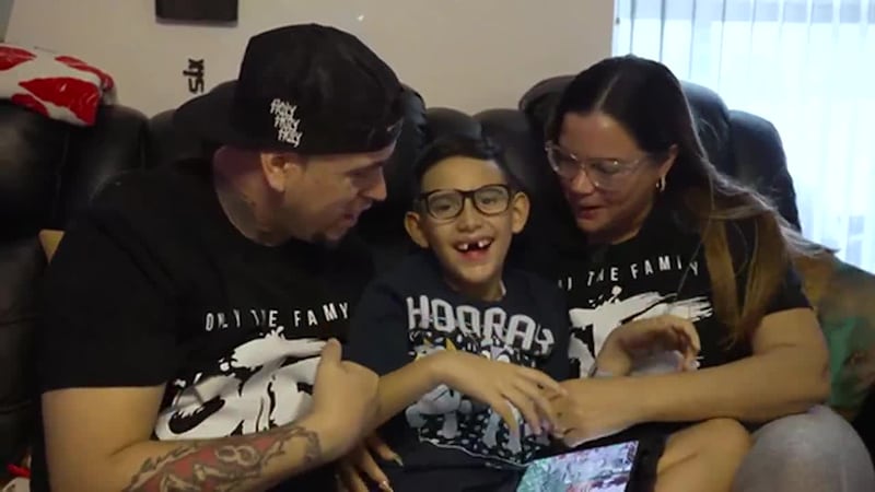 Los papás de Liam Vélez, un niño de 8 años y con autismo no verbal, expresaron su preocupación...