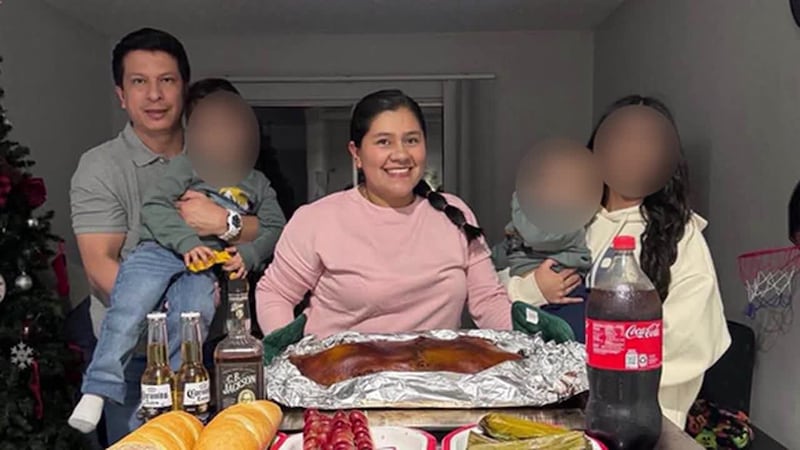Adolescente sale de casa para ir a misa y termina arrestada por ICE junto a su padre. Ocurrió...