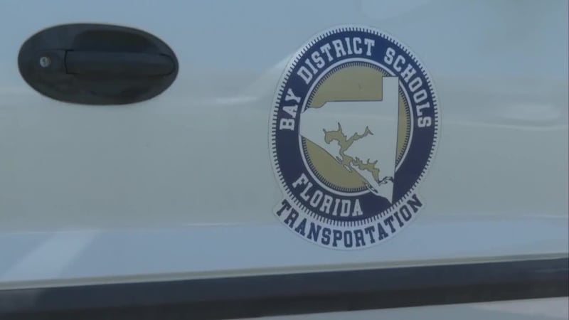 Persona muerta en la playa y semana nacional de buses escolares: noticias de la semana